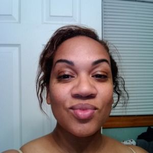 Meet your Posher, Adelaida